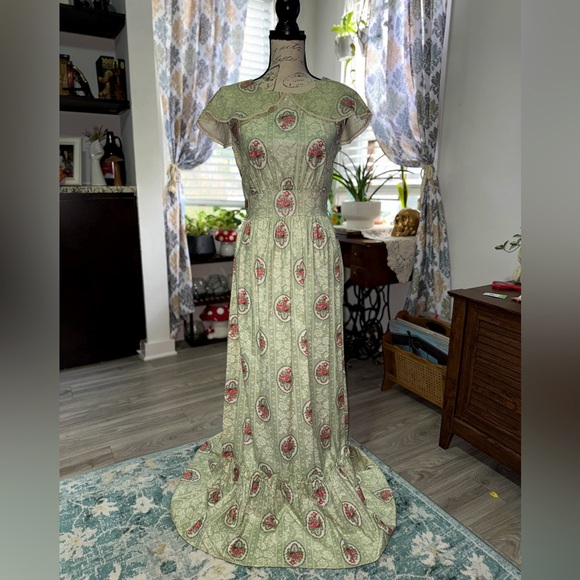 VINTAGE 60s/70s prairiecore/cottagecore Sears Jr Bazaar flutter sleeve dress - Picture 1 of 10